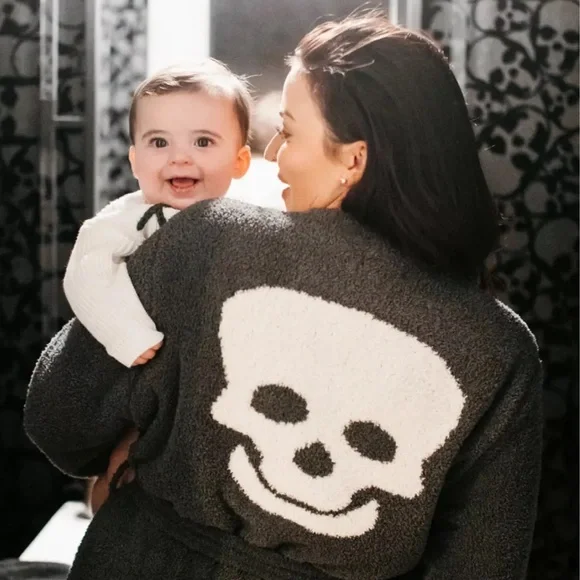 The Styled Collection x Tia Booth Skeleton Robe L/XL Gray - Picture 1 of 6